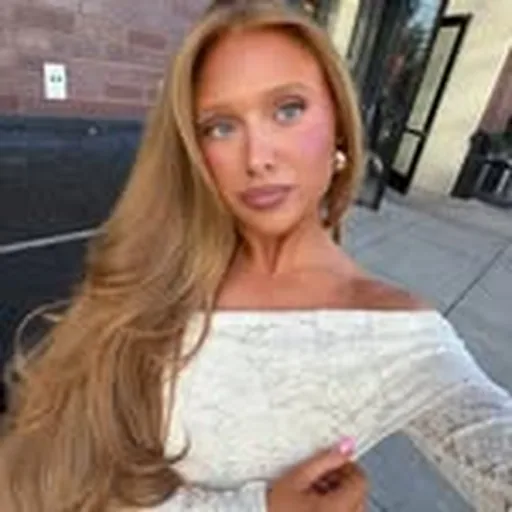 @carolinemalloy profile image