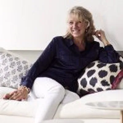 @carolynenglefield profile image