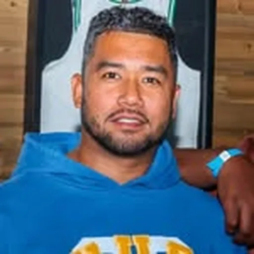 @catchupwithv profile image