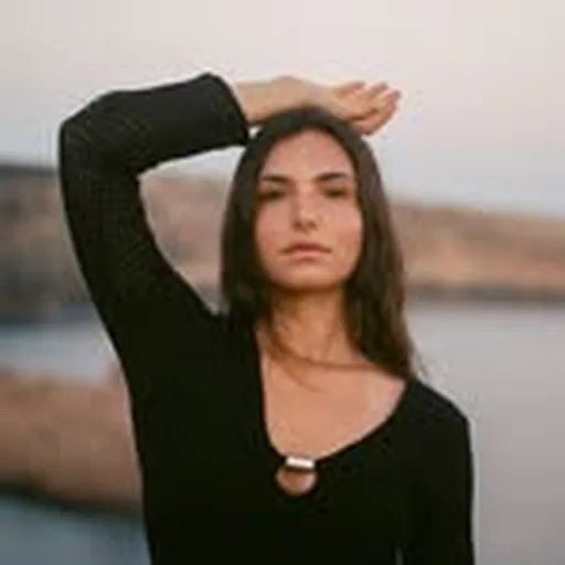 @cate_lumina profile image