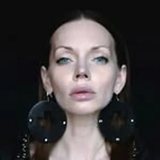 @catmint.dj profile image