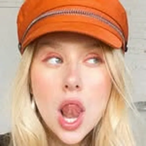 @cela profile image