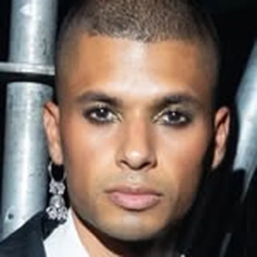 @cesarnievesmakeup profile image