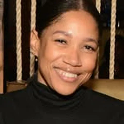 @chareelenee profile image