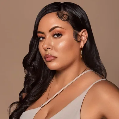 @charlieluxbeauty profile image