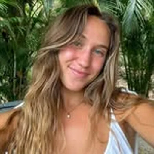 @chelseyharlien profile image
