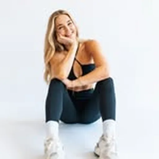 @chelsraecollins profile image