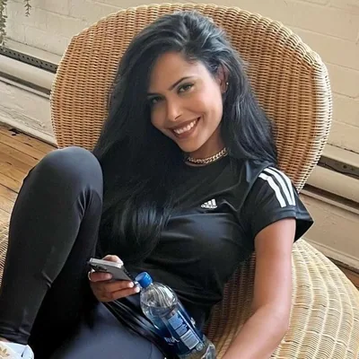 @chica profile image