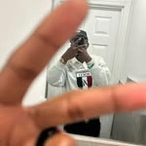 @chief_kivv profile image