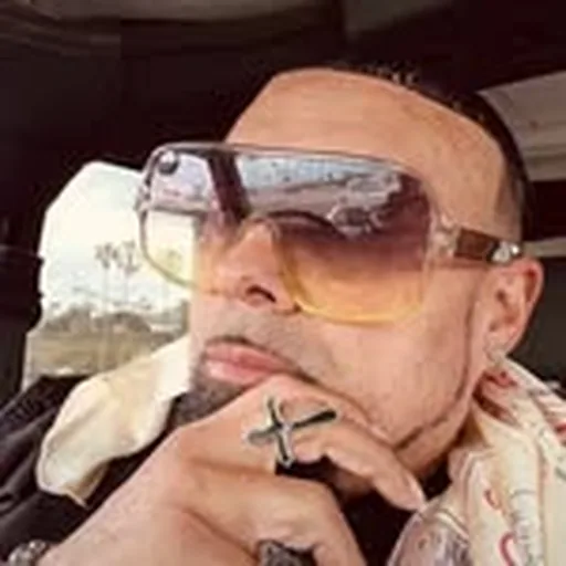 @chinoxl profile image