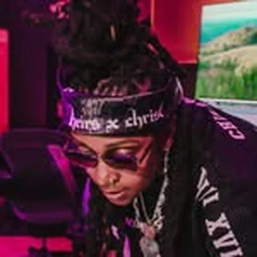 @chisophia profile image