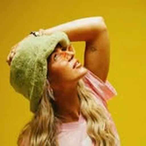 @chlo_ofc profile image
