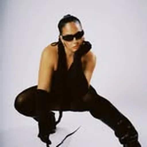 @chloelallouz profile image