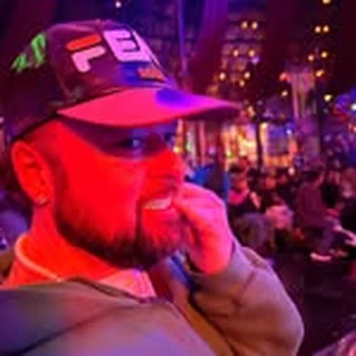 @chumleecollects profile image