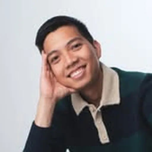 @clarkonstage profile image