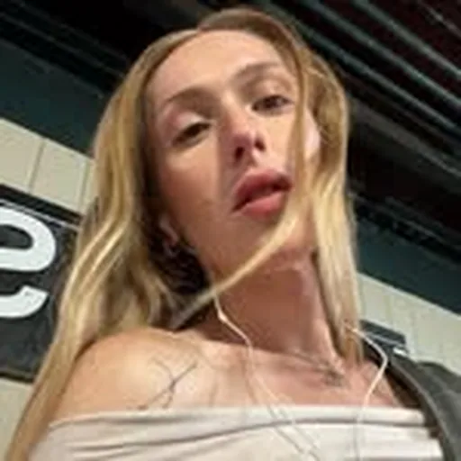 @cloeaelin profile image