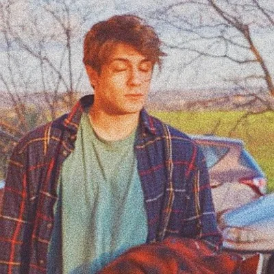 @closeonyou profile image