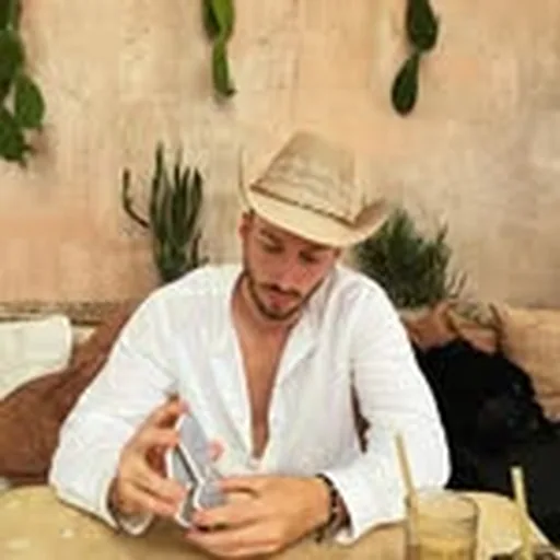 @colbora_ profile image