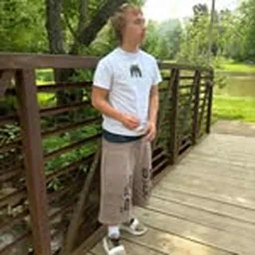 @comehelpglo profile image