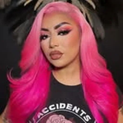 @crystalroxmakeup profile image