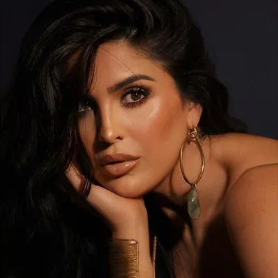 @curvyzelma profile image