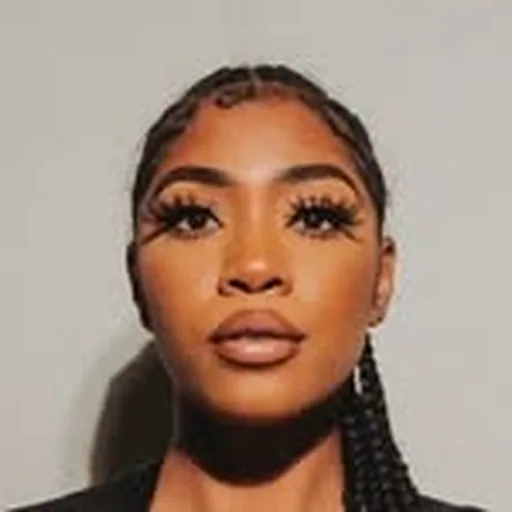 @damnbria_ profile image