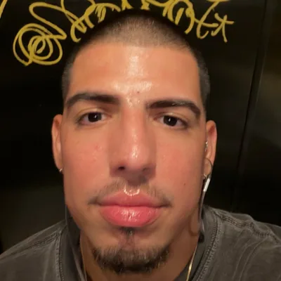 @damnsteven_ profile image