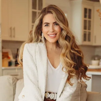 @danadewedoffcarney profile image
