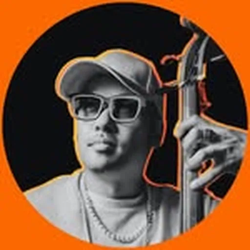@danaleongmusic profile image