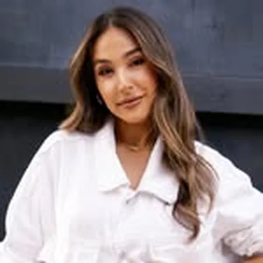 @daniellerobay profile image