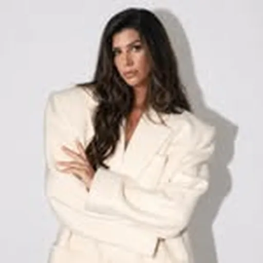 @daniknowsmakeup profile image