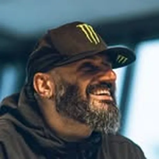 @danyneville profile image