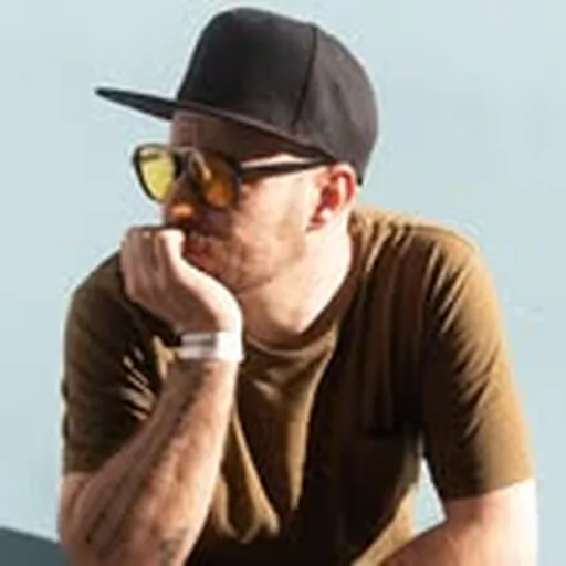 @davidedelvecchiomusic profile image