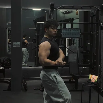 @davidlo.fit profile image