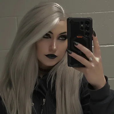 @dawn_frost_cosplays profile image