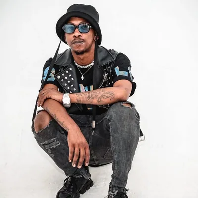 @deejay_buckz profile image