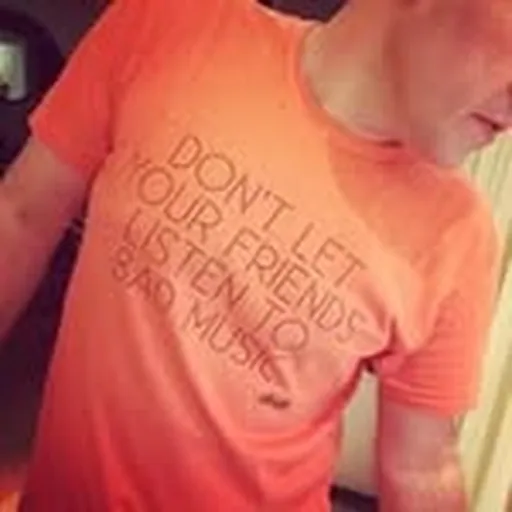 @deepershadesofhouse profile image
