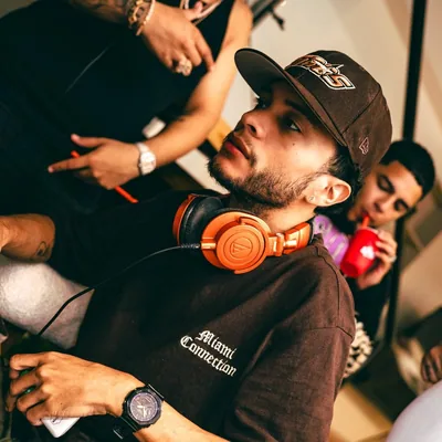 @deezyeasy_ profile image
