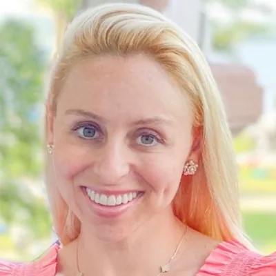@designerlifemom profile image