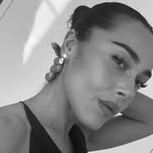 @devora.e profile image