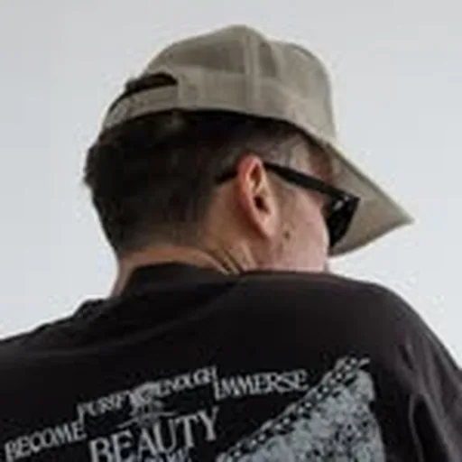 @deweysaunders profile image