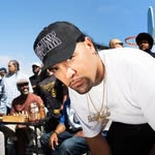 @dezzyhollow profile image