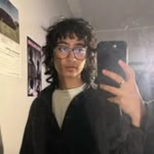 @dhimira_ profile image