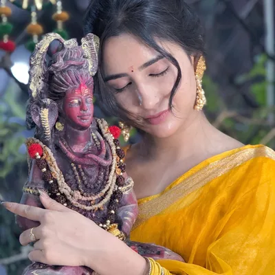 @dimpy_negi28 profile image