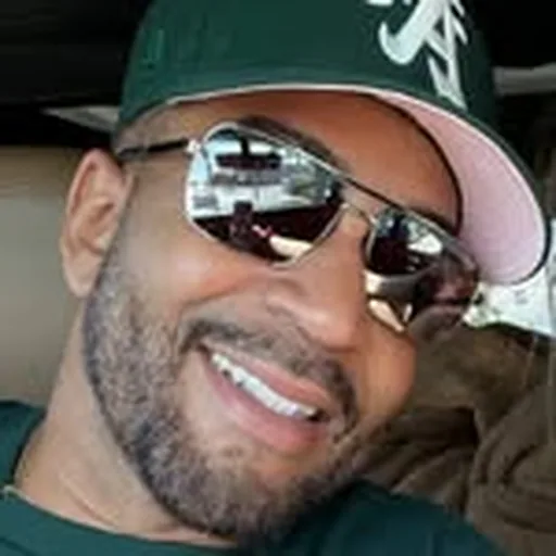 @directorewhite profile image