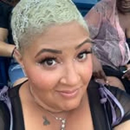 @dirtylola profile image