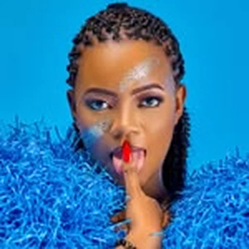 @divine_uwa_ profile image