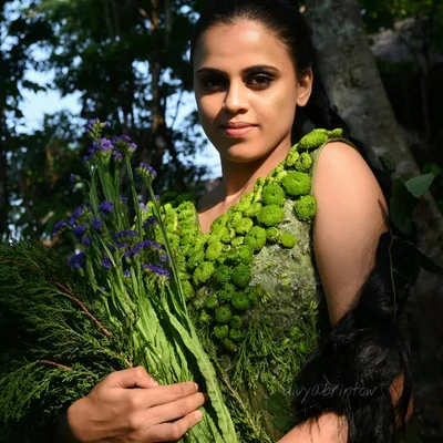 @divyabrintow profile image