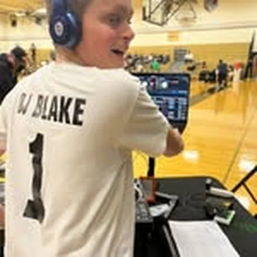 @dj_blake_r profile image
