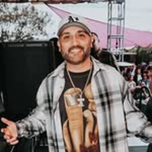 @dj_jonb profile image